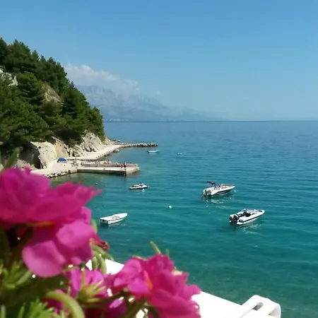 Apartments Kutlesa *
